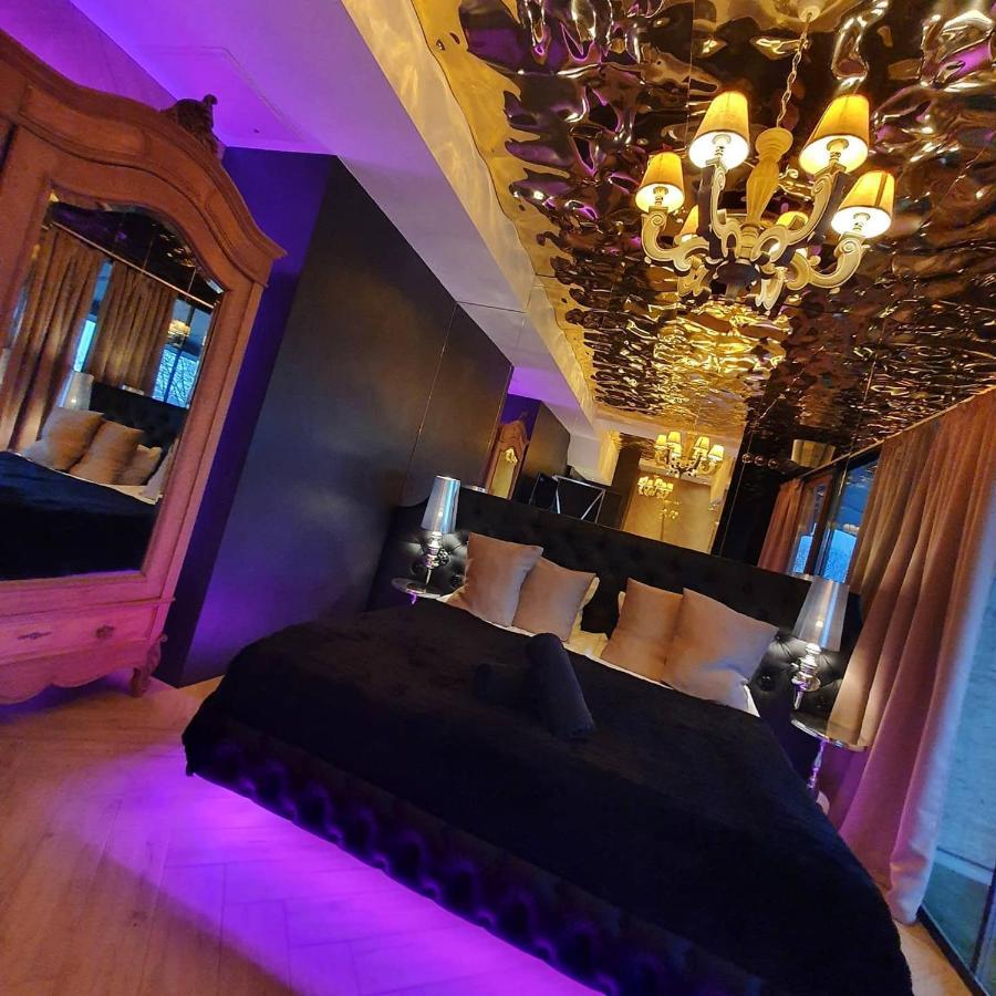 Hotel Ramka & Restaurant & Wine Bar Poznań Extérieur photo