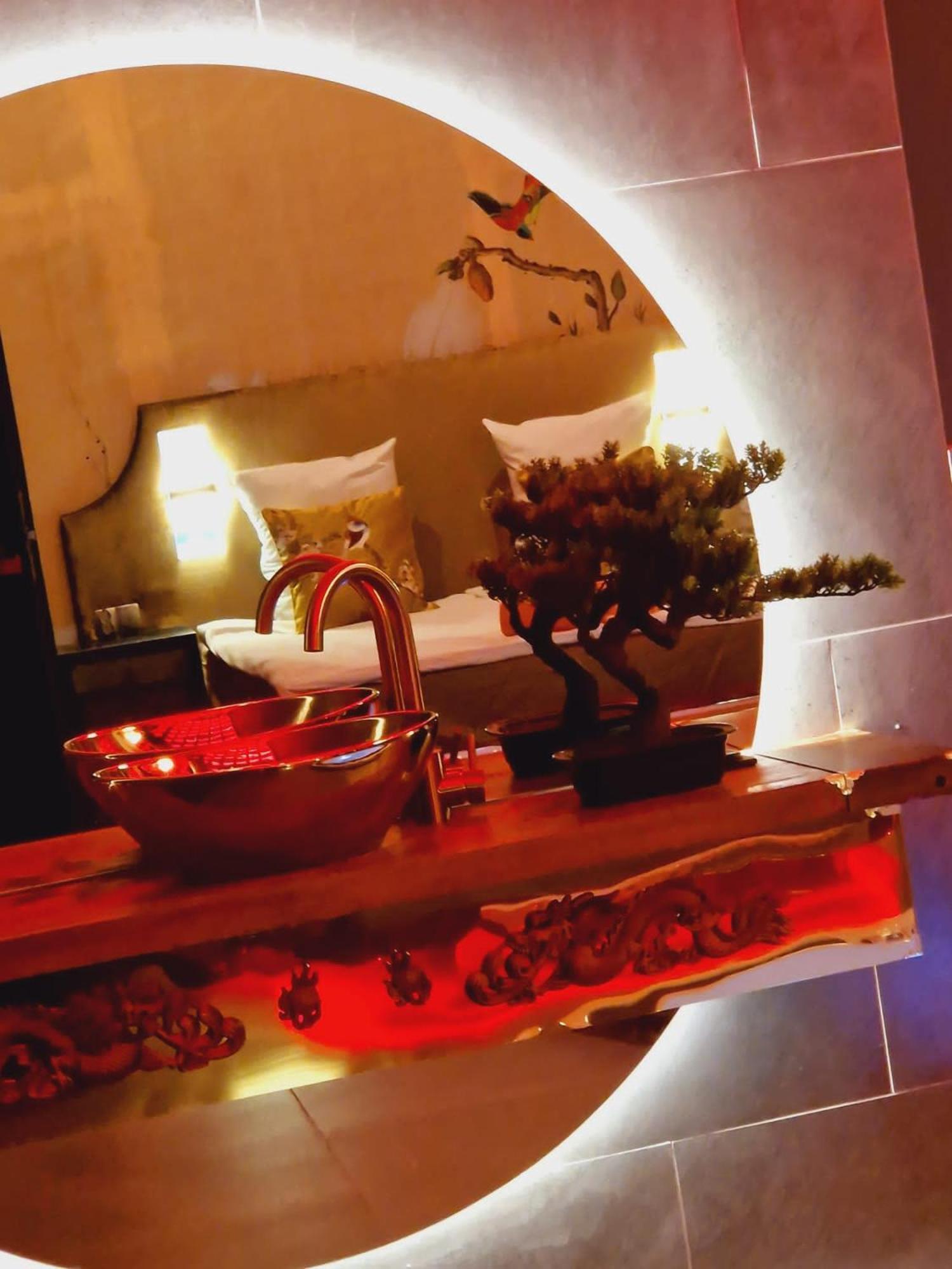 Hotel Ramka & Restaurant & Wine Bar Poznań Extérieur photo