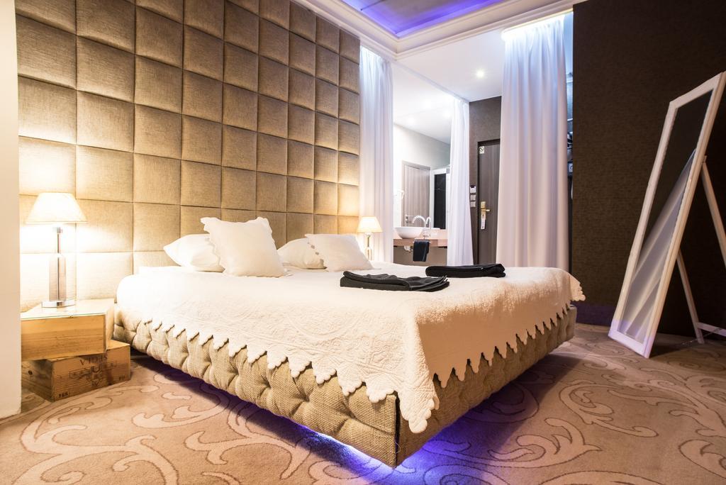 Hotel Ramka & Restaurant & Wine Bar Poznań Extérieur photo