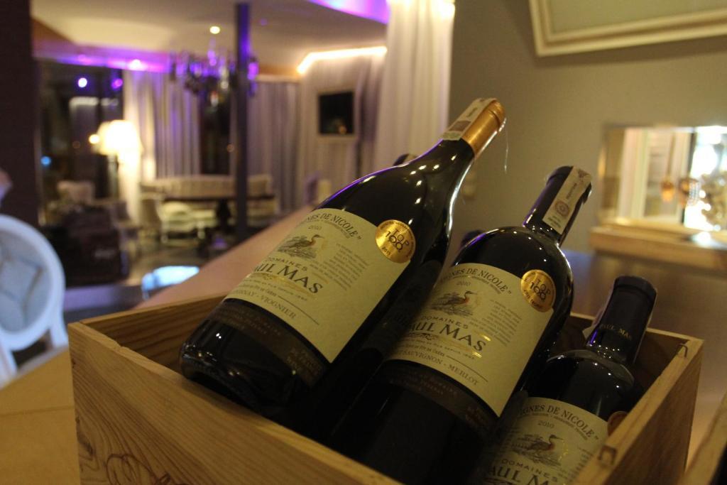 Hotel Ramka & Restaurant & Wine Bar Poznań Extérieur photo