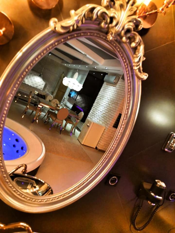 Hotel Ramka & Restaurant & Wine Bar Poznań Extérieur photo